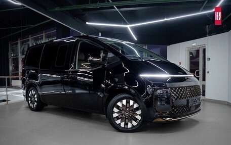 Hyundai Staria, 2022 год, 3 390 000 рублей, 3 фотография