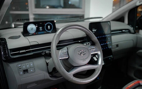 Hyundai Staria, 2022 год, 3 390 000 рублей, 14 фотография