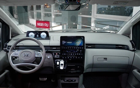 Hyundai Staria, 2022 год, 3 390 000 рублей, 16 фотография