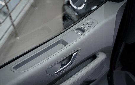 Hyundai Staria, 2022 год, 3 390 000 рублей, 30 фотография