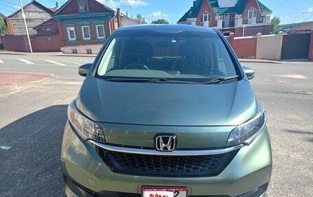 Honda Freed II, 2021 год, 1 580 000 рублей, 1 фотография