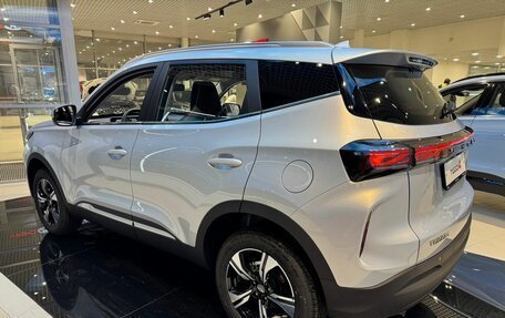 Chery Tiggo 4 I рестайлинг, 2025 год, 1 999 000 рублей, 5 фотография