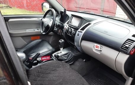Mitsubishi Pajero Sport II рестайлинг, 2011 год, 1 350 000 рублей, 2 фотография