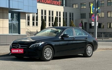 Mercedes-Benz C-Класс, 2018 год, 2 100 000 рублей, 4 фотография