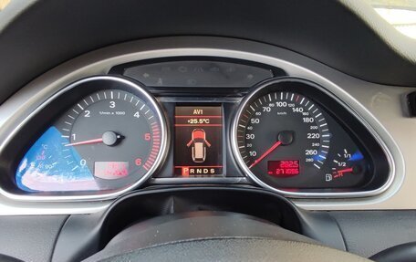 Audi Q7, 2008 год, 1 350 000 рублей, 26 фотография