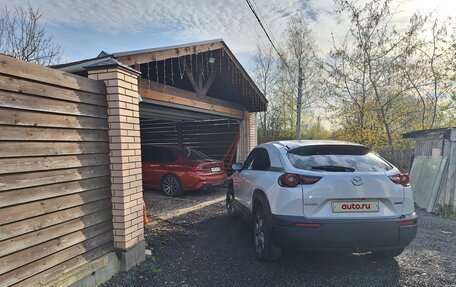 Mazda MX-30, 2020 год, 2 400 000 рублей, 8 фотография