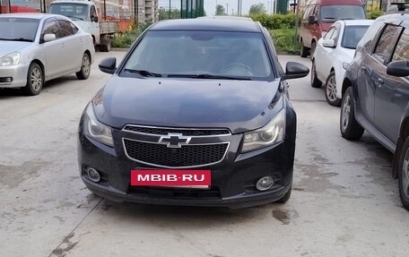 Chevrolet Cruze II, 2010 год, 870 000 рублей, 17 фотография