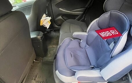 Hyundai Solaris II рестайлинг, 2015 год, 1 250 000 рублей, 10 фотография
