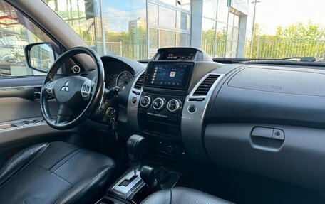 Mitsubishi Pajero Sport II рестайлинг, 2014 год, 1 790 000 рублей, 27 фотография