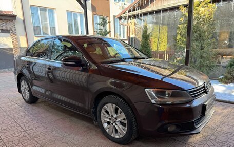 Volkswagen Jetta VI, 2014 год, 1 250 000 рублей, 4 фотография