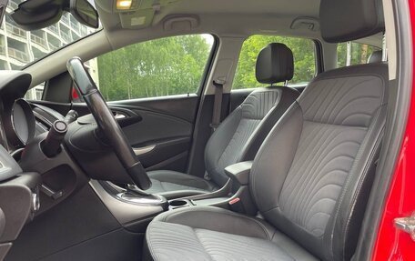Opel Astra J, 2014 год, 870 000 рублей, 32 фотография