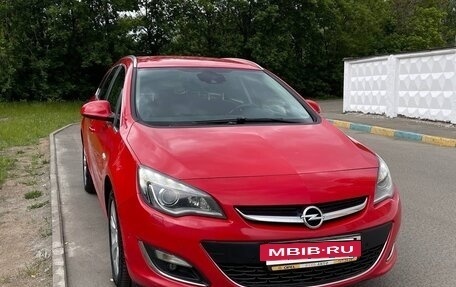 Opel Astra J, 2014 год, 870 000 рублей, 6 фотография