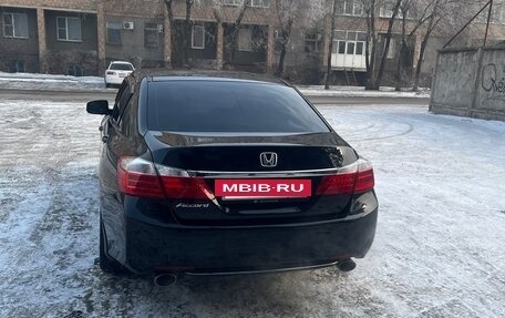 Honda Accord IX рестайлинг, 2013 год, 1 650 000 рублей, 8 фотография
