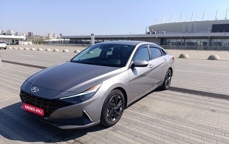 Hyundai Elantra VI рестайлинг, 2020 год, 2 030 000 рублей, 7 фотография