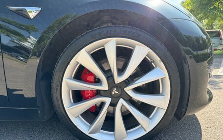 Tesla Model 3 I, 2019 год, 3 750 000 рублей, 15 фотография