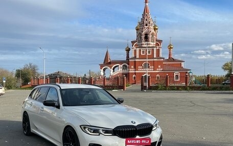 BMW 3 серия, 2019 год, 4 300 000 рублей, 19 фотография