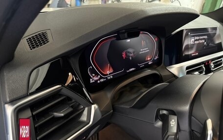 BMW 3 серия, 2019 год, 4 300 000 рублей, 22 фотография