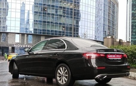 Mercedes-Benz E-Класс, 2021 год, 3 100 000 рублей, 8 фотография