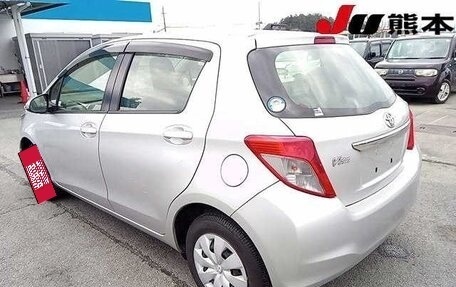Toyota Vitz, 2014 год, 486 000 рублей, 4 фотография