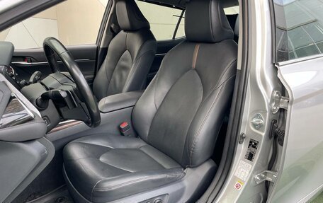 Toyota Camry, 2018 год, 2 890 000 рублей, 5 фотография
