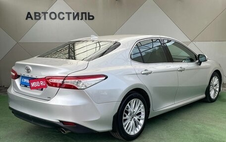 Toyota Camry, 2018 год, 2 890 000 рублей, 3 фотография