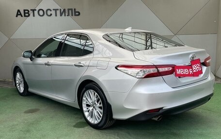 Toyota Camry, 2018 год, 2 890 000 рублей, 4 фотография