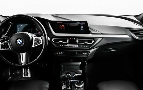 BMW 1 серия, 2020 год, 2 798 000 рублей, 11 фотография