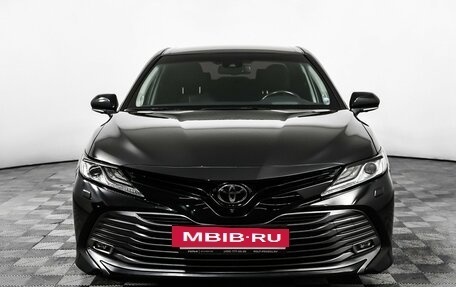 Toyota Camry, 2018 год, 2 673 440 рублей, 2 фотография