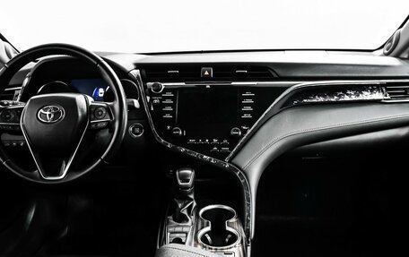 Toyota Camry, 2018 год, 2 673 440 рублей, 11 фотография
