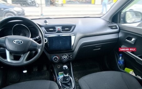 KIA Rio III рестайлинг, 2014 год, 700 000 рублей, 2 фотография