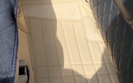 Toyota Land Cruiser Prado 150 рестайлинг 2, 2019 год, 4 500 000 рублей, 23 фотография