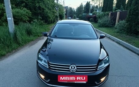 Volkswagen Passat B7, 2011 год, 990 000 рублей, 2 фотография