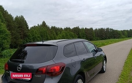 Opel Astra J, 2011 год, 700 000 рублей, 5 фотография
