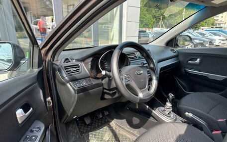 KIA Rio III рестайлинг, 2016 год, 1 000 000 рублей, 8 фотография