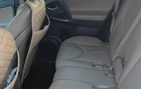 Toyota RAV4, 2010 год, 1 290 000 рублей, 15 фотография