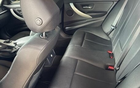 BMW 3 серия, 2012 год, 1 750 000 рублей, 15 фотография