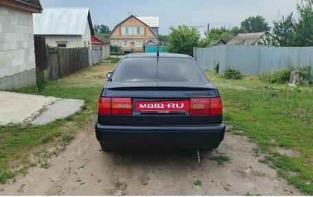 Volkswagen Passat B4, 1994 год, 450 000 рублей, 2 фотография