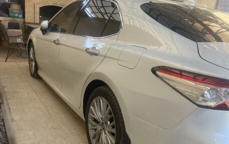 Toyota Camry, 2019 год, 3 500 000 рублей, 9 фотография
