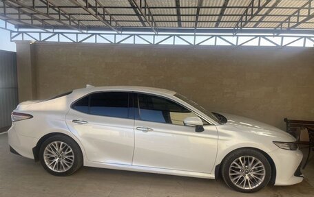 Toyota Camry, 2019 год, 3 500 000 рублей, 11 фотография