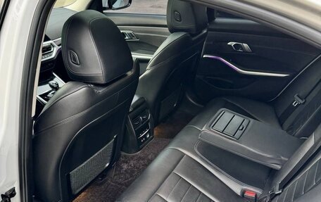 BMW 3 серия, 2020 год, 3 650 000 рублей, 10 фотография