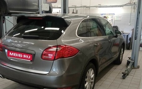 Porsche Cayenne III, 2011 год, 1 900 000 рублей, 3 фотография