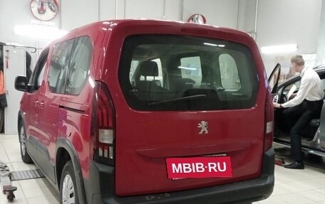 Peugeot Rifter I, 2019 год, 1 499 000 рублей, 4 фотография