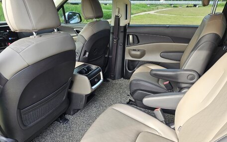 KIA Carnival, 2024 год, 3 880 334 рублей, 15 фотография