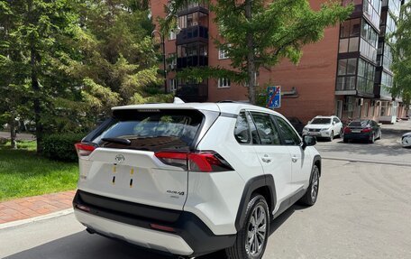 Toyota RAV4, 2025 год, 3 750 000 рублей, 5 фотография