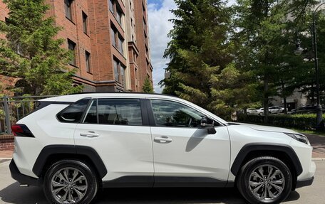 Toyota RAV4, 2025 год, 3 750 000 рублей, 6 фотография