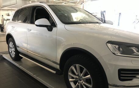 Volkswagen Touareg III, 2016 год, 3 333 333 рублей, 2 фотография