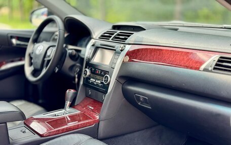 Toyota Camry, 2012 год, 1 380 000 рублей, 10 фотография