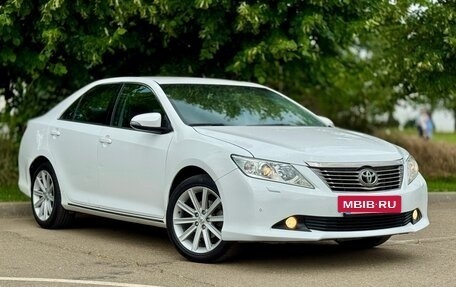 Toyota Camry, 2012 год, 1 380 000 рублей, 2 фотография