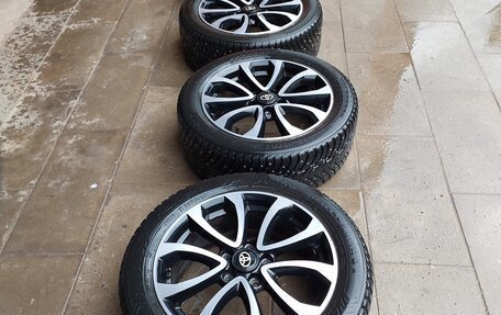 Toyota Camry, 2015 год, 2 000 000 рублей, 14 фотография