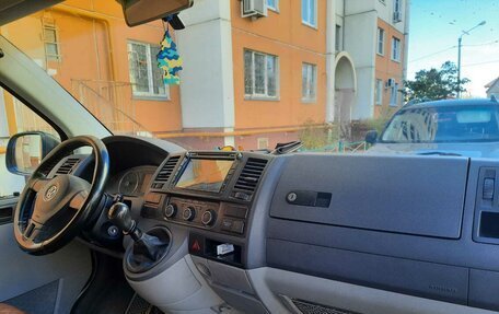 Volkswagen Caravelle T5, 2013 год, 2 300 000 рублей, 6 фотография